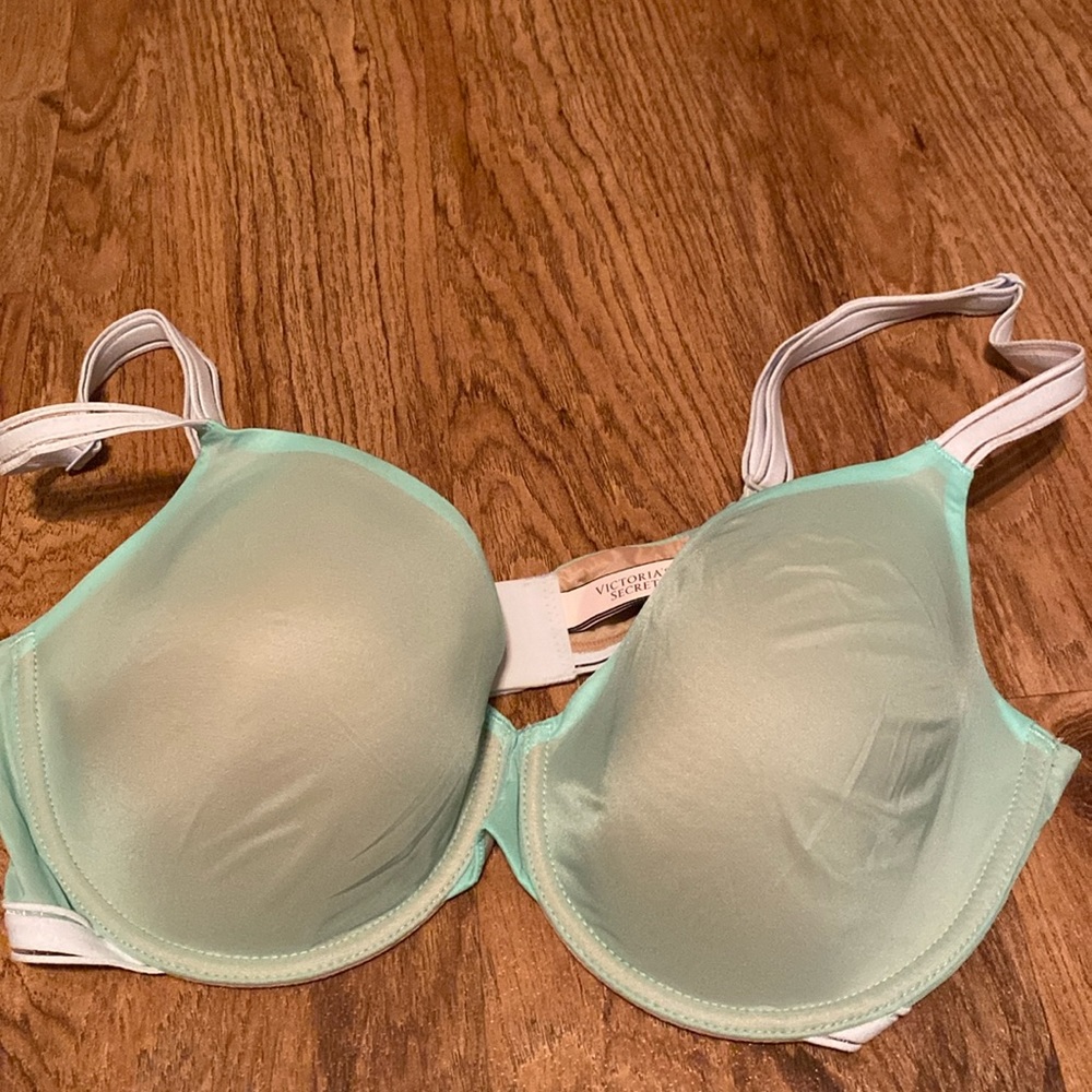 Victoria secret bra